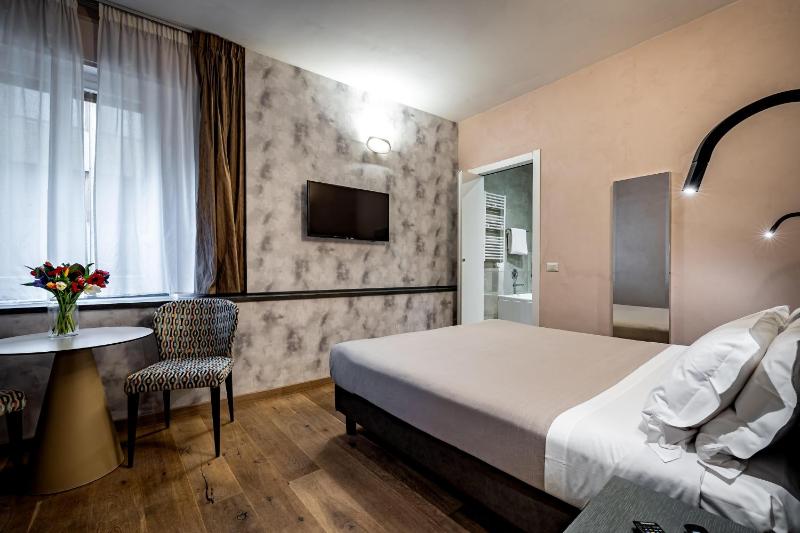 Superior Double Room with Spa Bath image 2