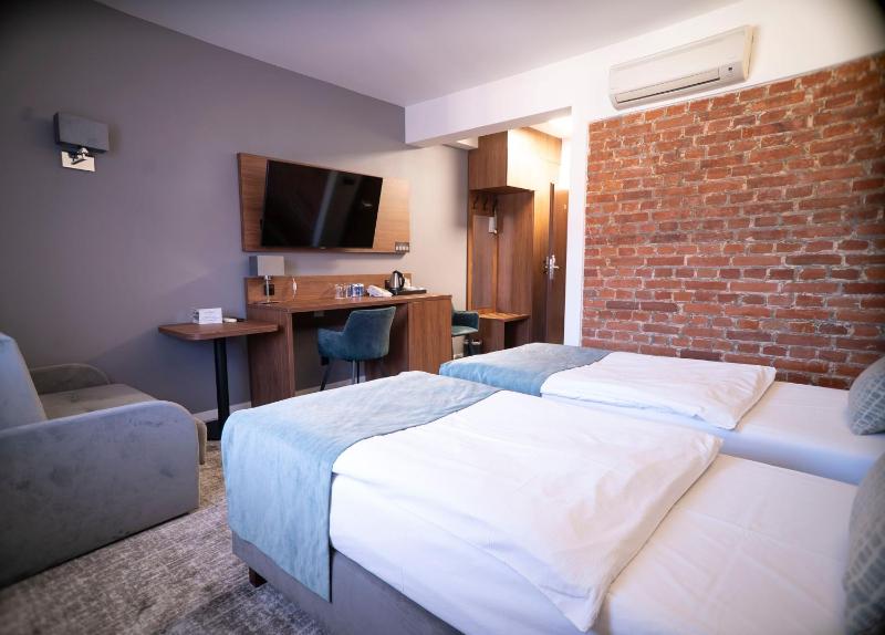 Premium Double Room image 1
