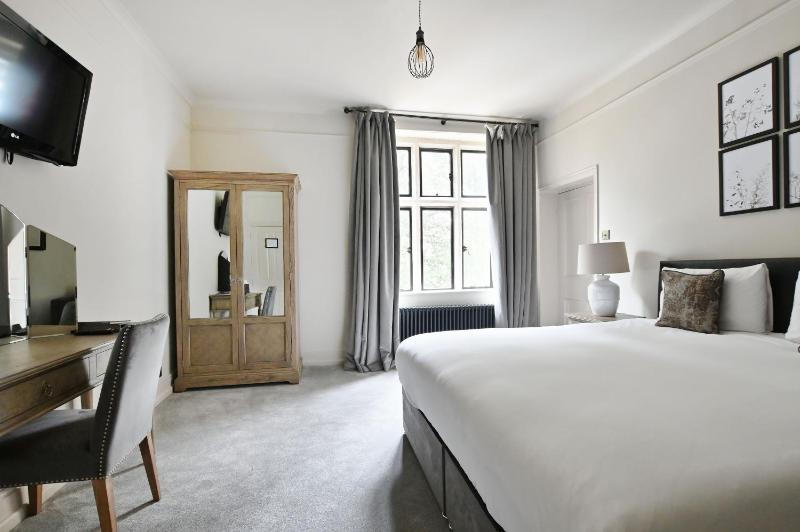 Superior Double Room image 1