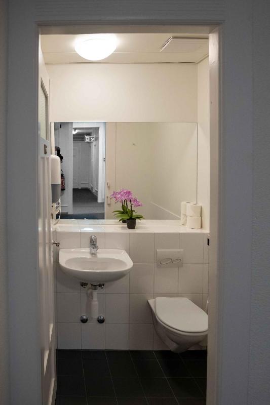 Standard Single Room with Shared Bathroom image 4