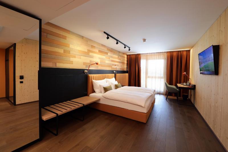 Double Room - Disability Access image 4