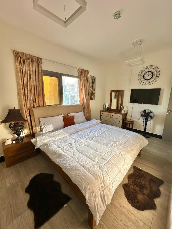 Entire 1-Bedroom Apartment in Sharjah Tower - image 21