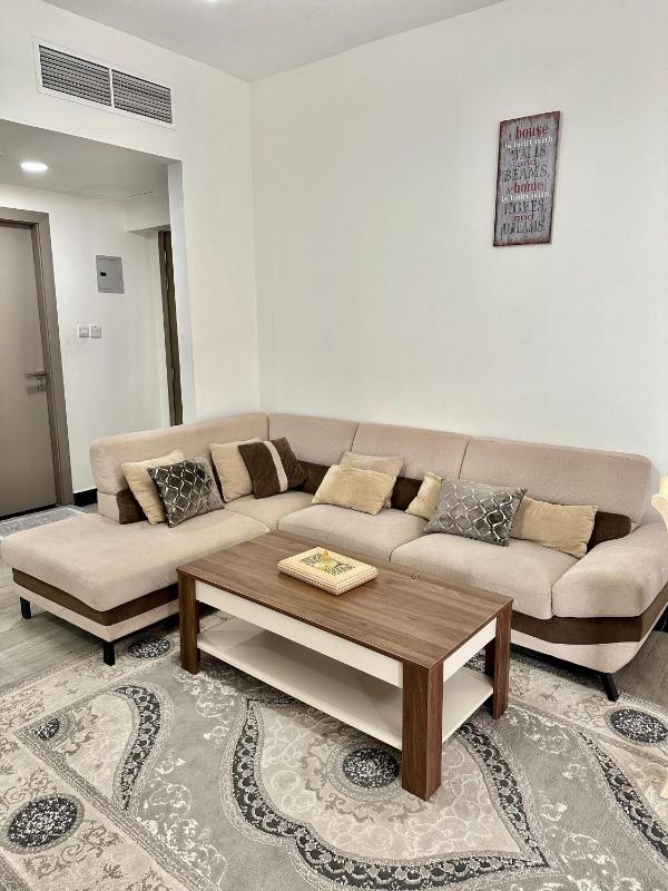 Entire 1-Bedroom Apartment in Sharjah Tower - image 18