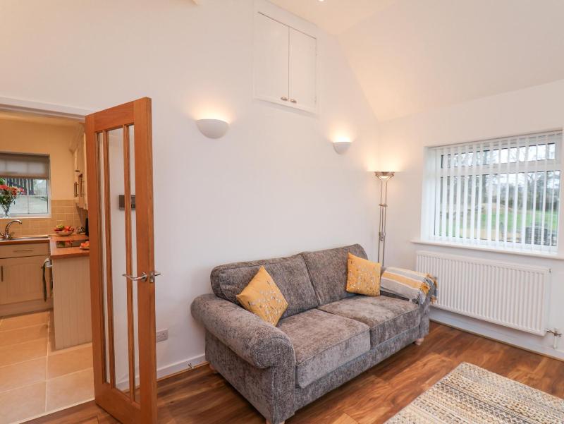 Meadow Cottage - image 27