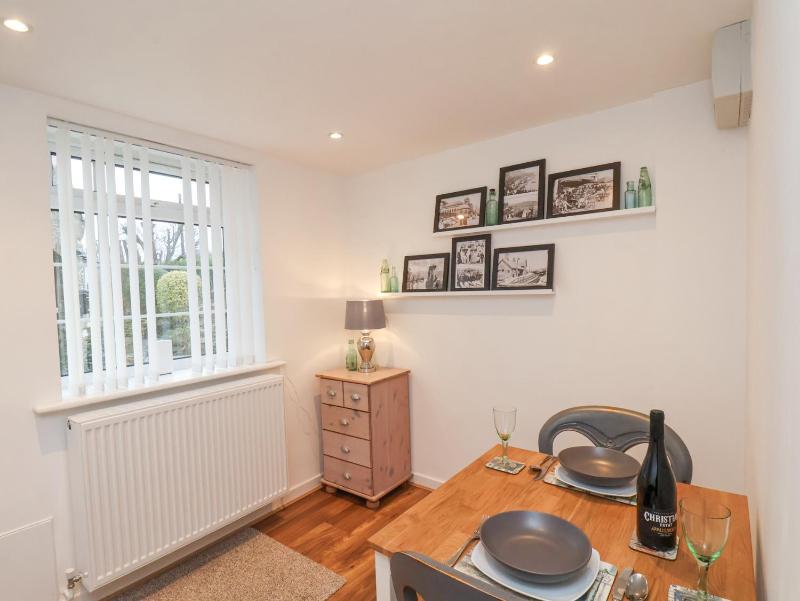 Meadow Cottage - image 23
