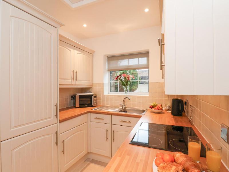 Meadow Cottage - image 26