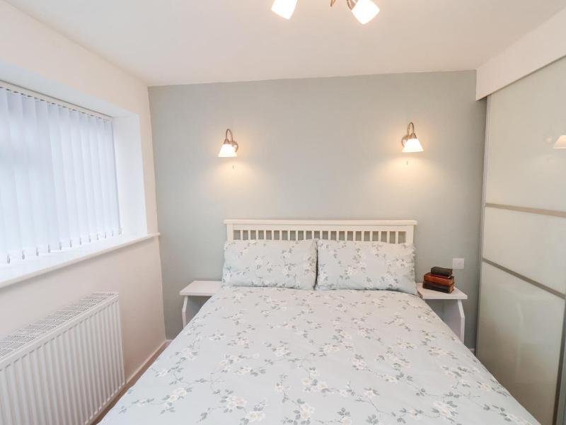 Meadow Cottage - image 24