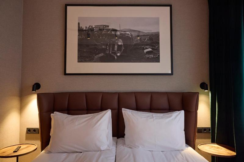 Double Room image 4