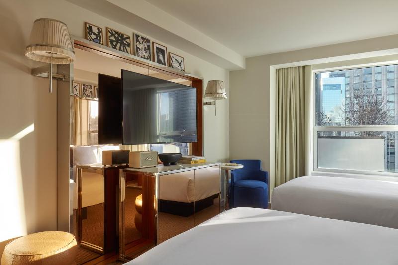 Double Room image 2