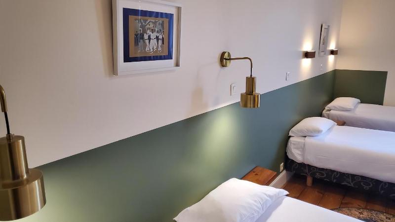 Quadruple Room image 1