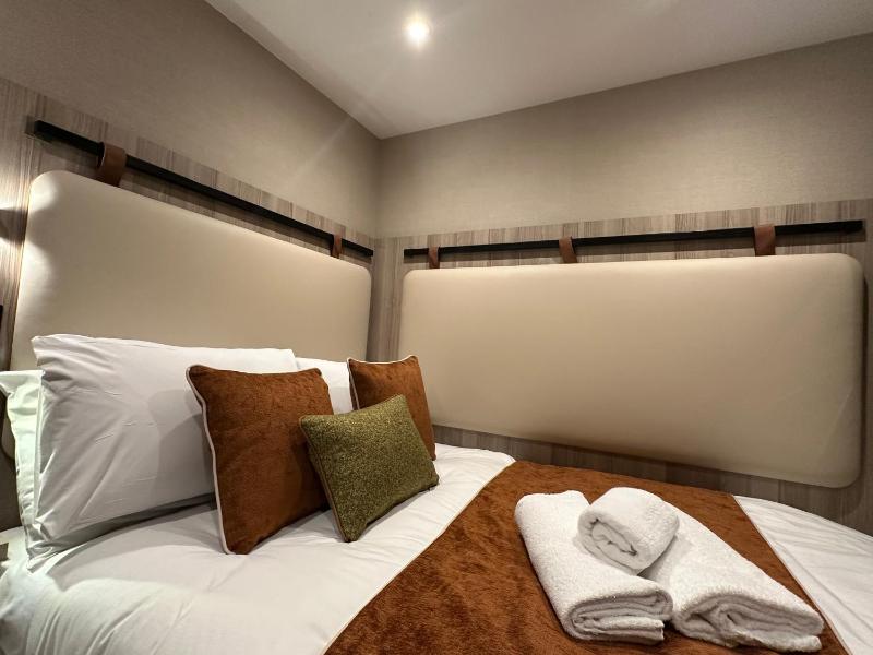 Deluxe Double Room image 4