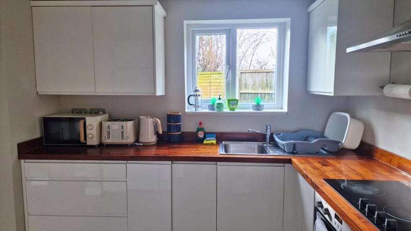 Contractor Stay - 4-Bedroom Home in Chester - image 9