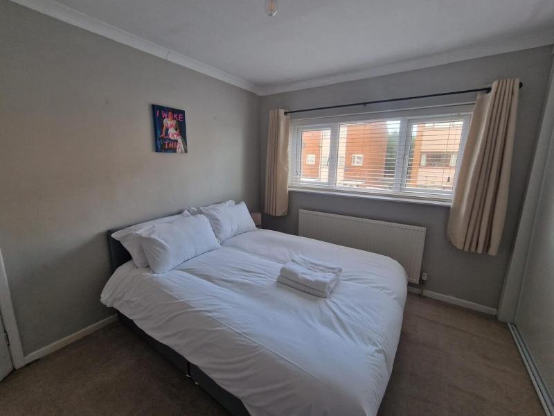 Contractor Stay - 4-Bedroom Home in Chester - image 14