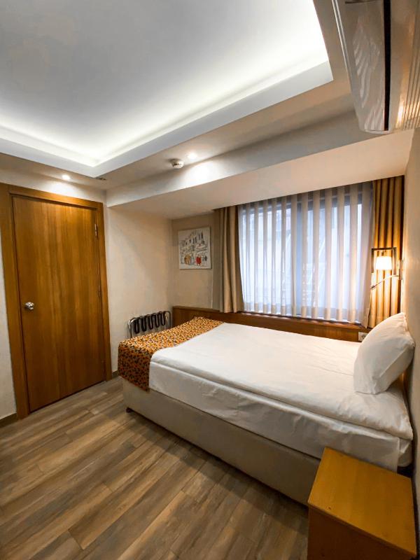 Single Room image 4