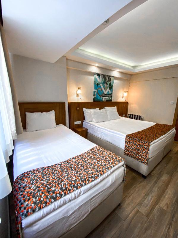 Triple Room image 3