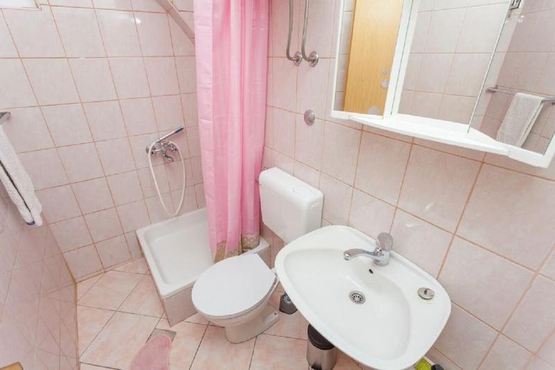 One-Bedroom apartment Standard image 3