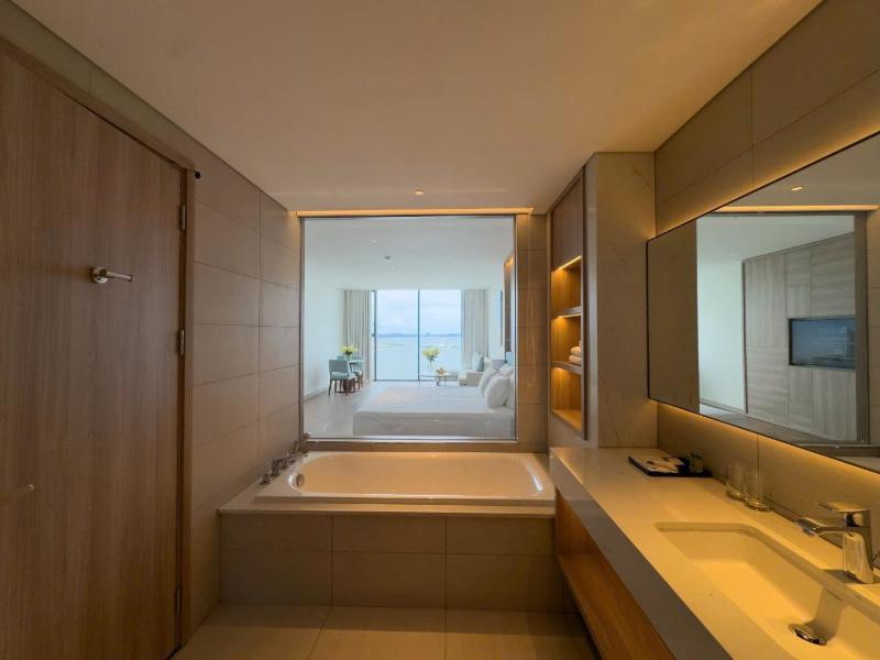 À La Carte Ha Long sea view high floor - image 8