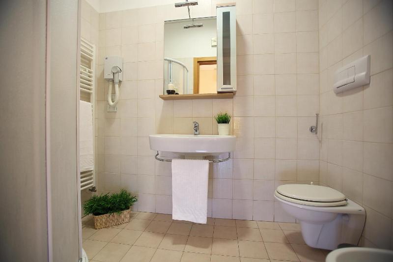 Single Room image 1
