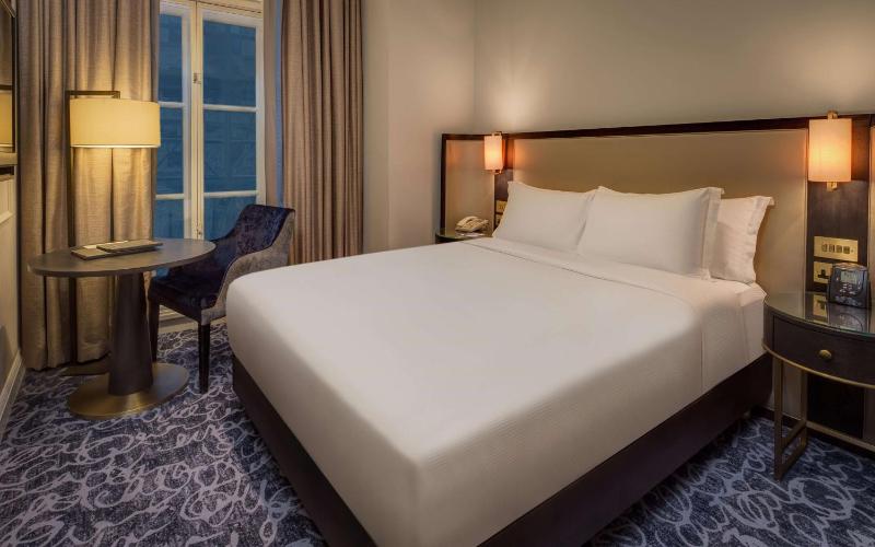 Double Room image 1