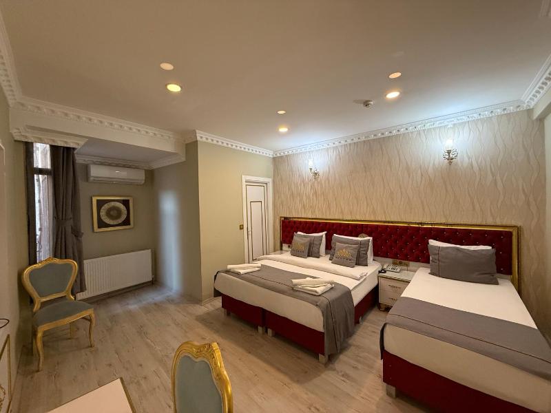 Economy Double Room image 3