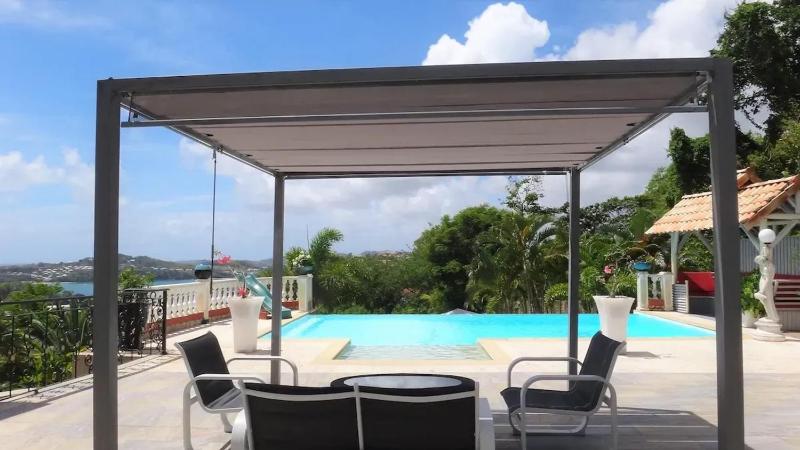 Maison cocooning à La Trinité – Piscine commune - image 8