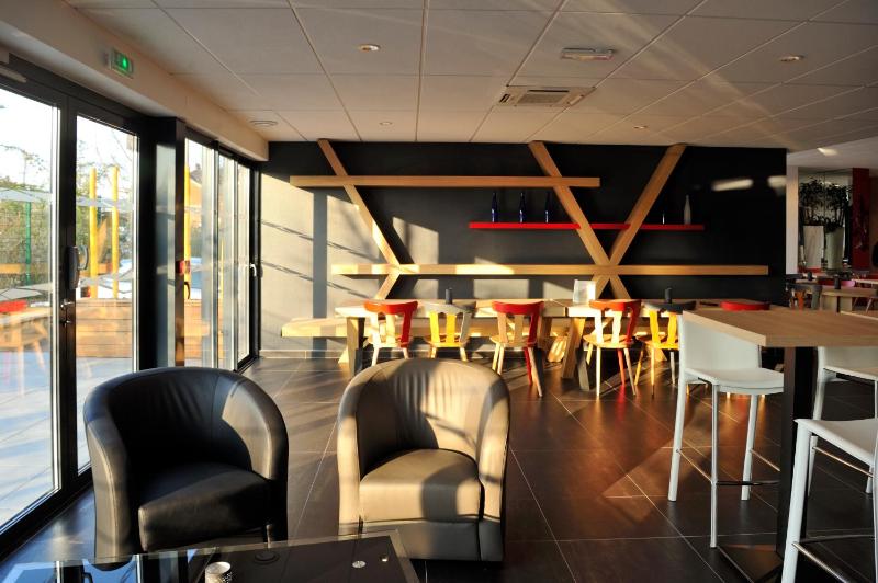 Colmar Hotel - image 48