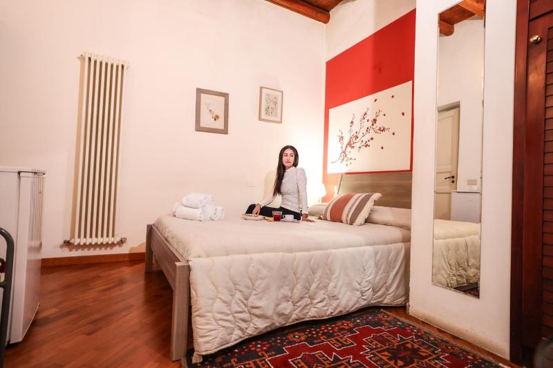 Standard Double Room image 2