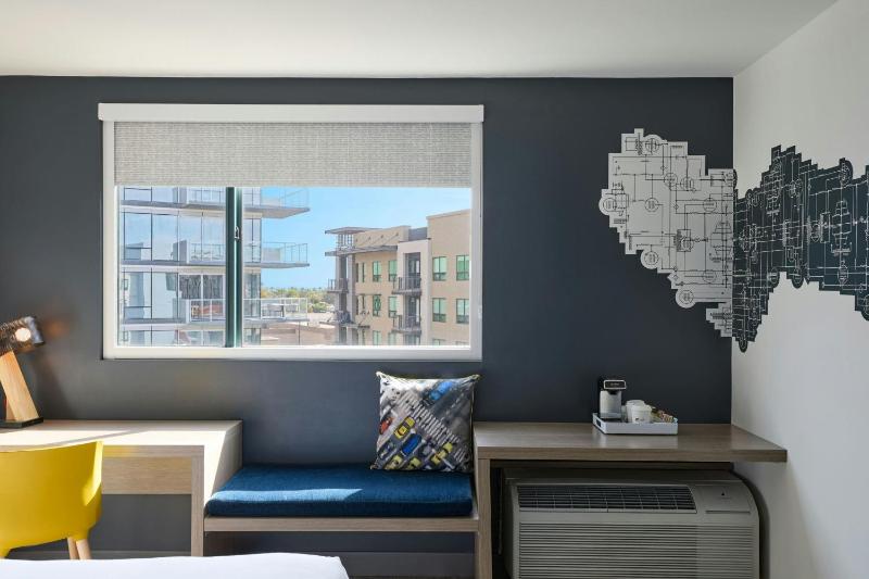 Aloft by Marriott Scottsdale - image 8