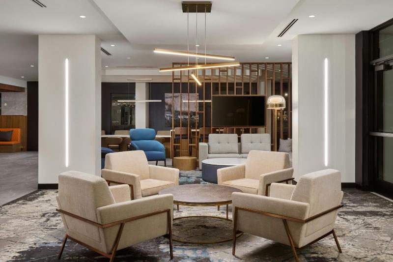 Courtyard by Marriott Denver Downtown West - image 4