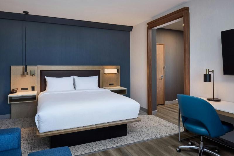 Courtyard by Marriott Denver Downtown West - image 22