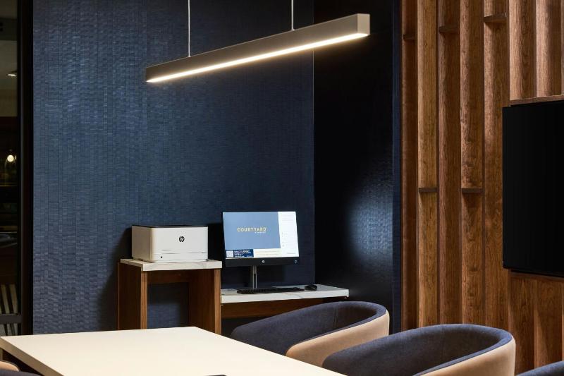 Courtyard by Marriott Denver Downtown West - image 20