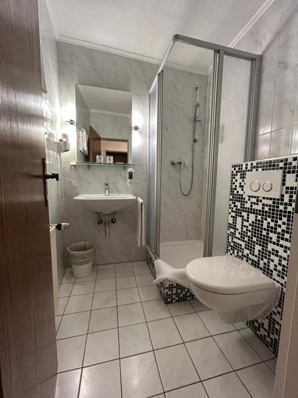 Standard Double Room image 1