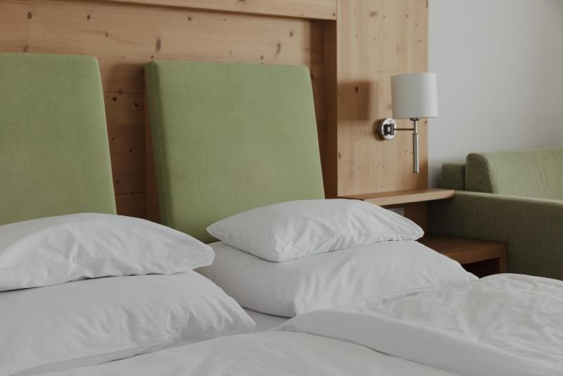 Junior Suite with Balcony image 1