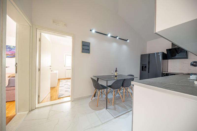 Sotto Sole apartment - image 12