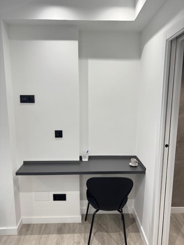 Plaza de las Flores Luxury Apartment - image 9