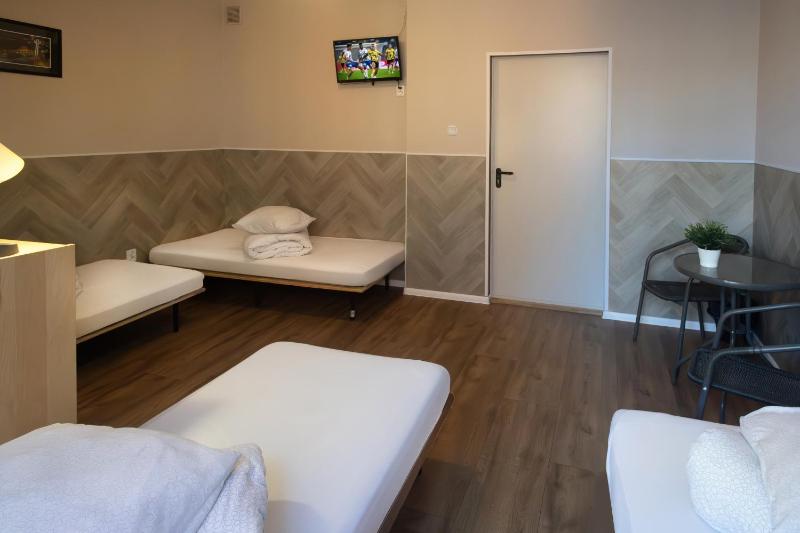Quadruple Room image 1