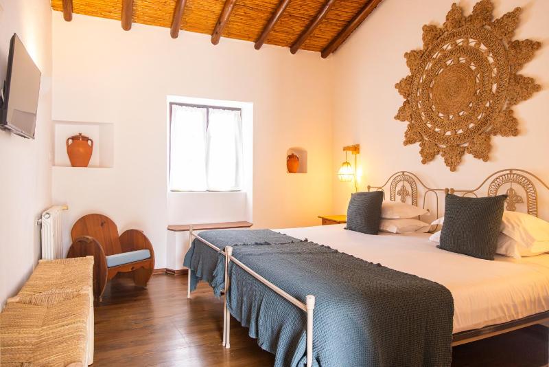 Double or Twin Room image 1