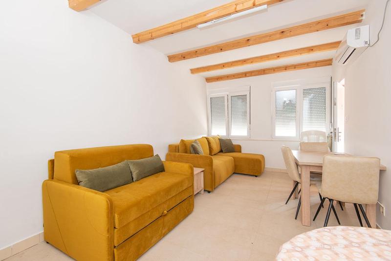 Apartment Veslo - image 2