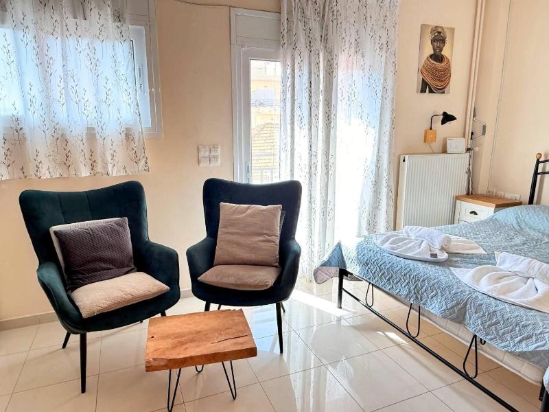 Little Central Apartment-1min walk from everywhere - image 8