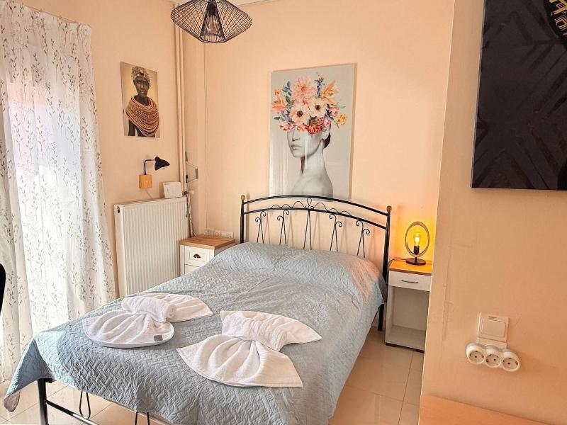 Little Central Apartment-1min walk from everywhere - image 9