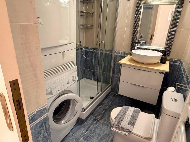 Little Central Apartment-1min walk from everywhere - image 7