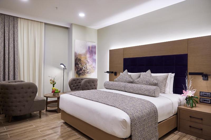 Deluxe Single Room image 1