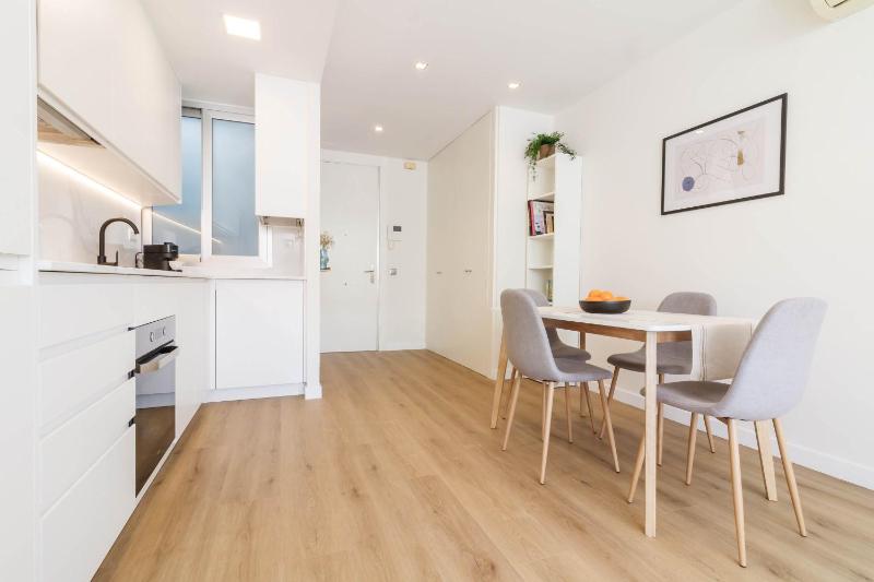 Remarkable 1BR with lovely decor in Chueca - image 9