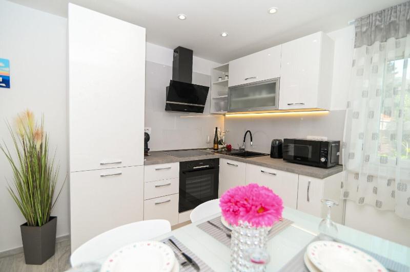 Apartment Sani - image 15