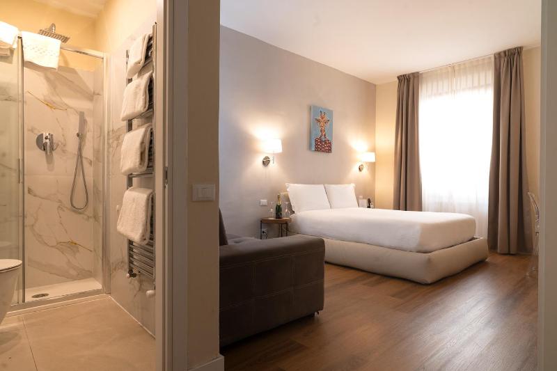 Triple Room image 4