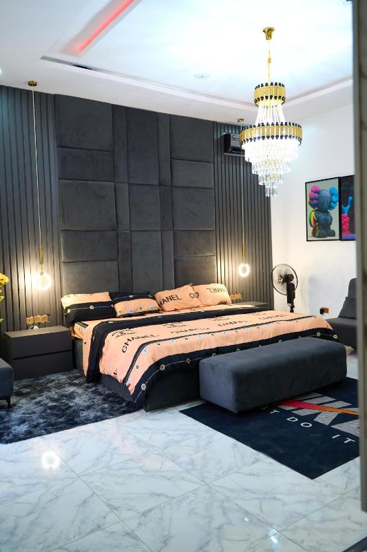 ABOT Luxury Homes - image 1