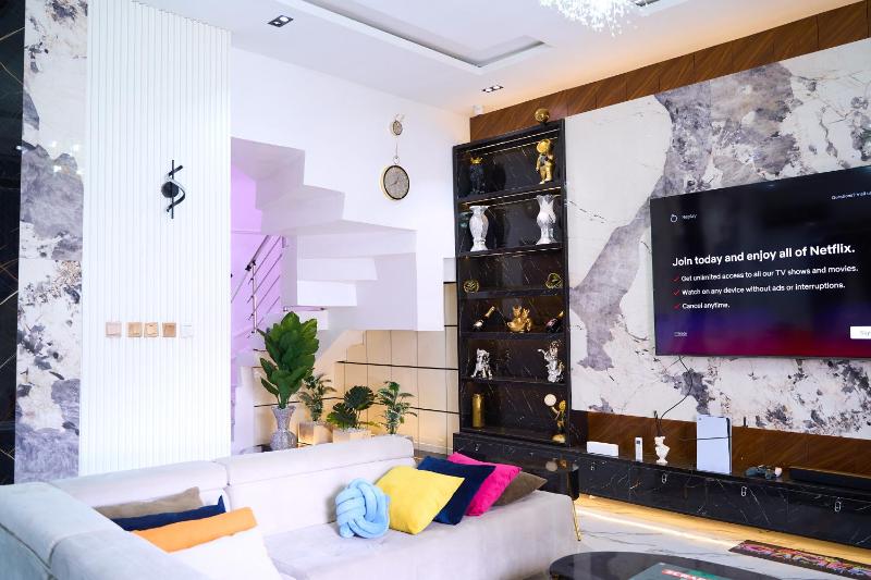 ABOT Luxury Homes - image 12