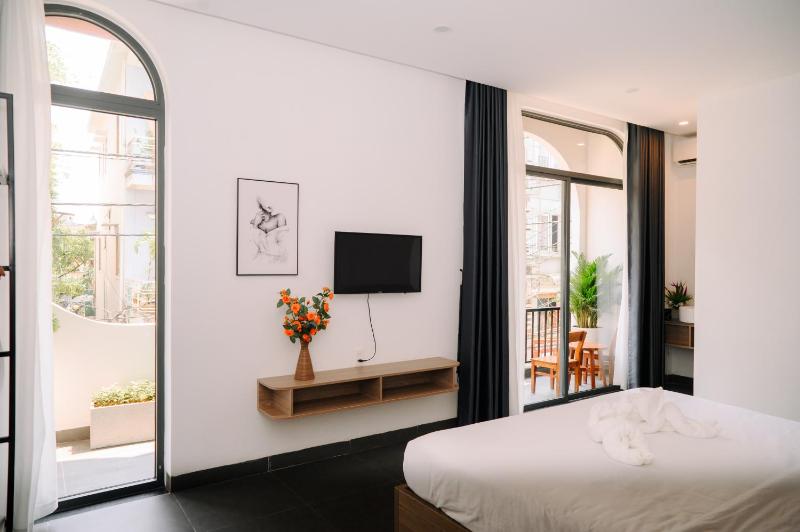 Charm House Hue - image 14