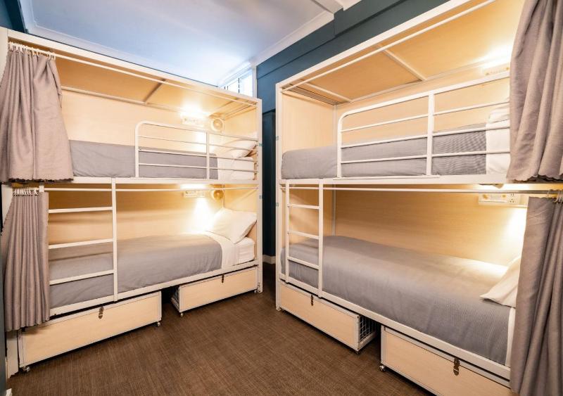Bed in 4-Bed Mixed Dormitory Room with Shared Bathroom image 3