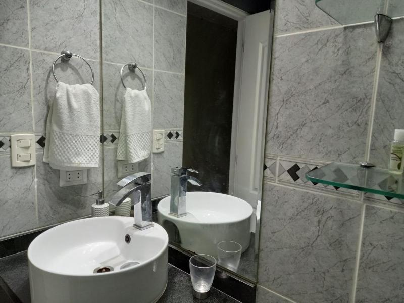 Cozy Condo in Miraflores - image 9